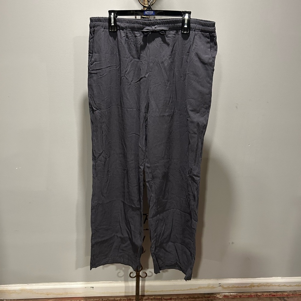 NWOT Men's Gray Lounge Pants
